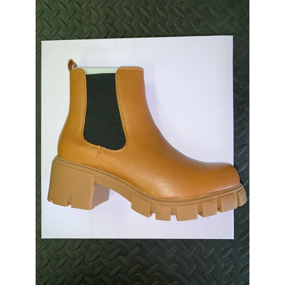 Madden Girl Women's Tessa Chelsea Boot Size 10 Brown - Picture 7 of 8